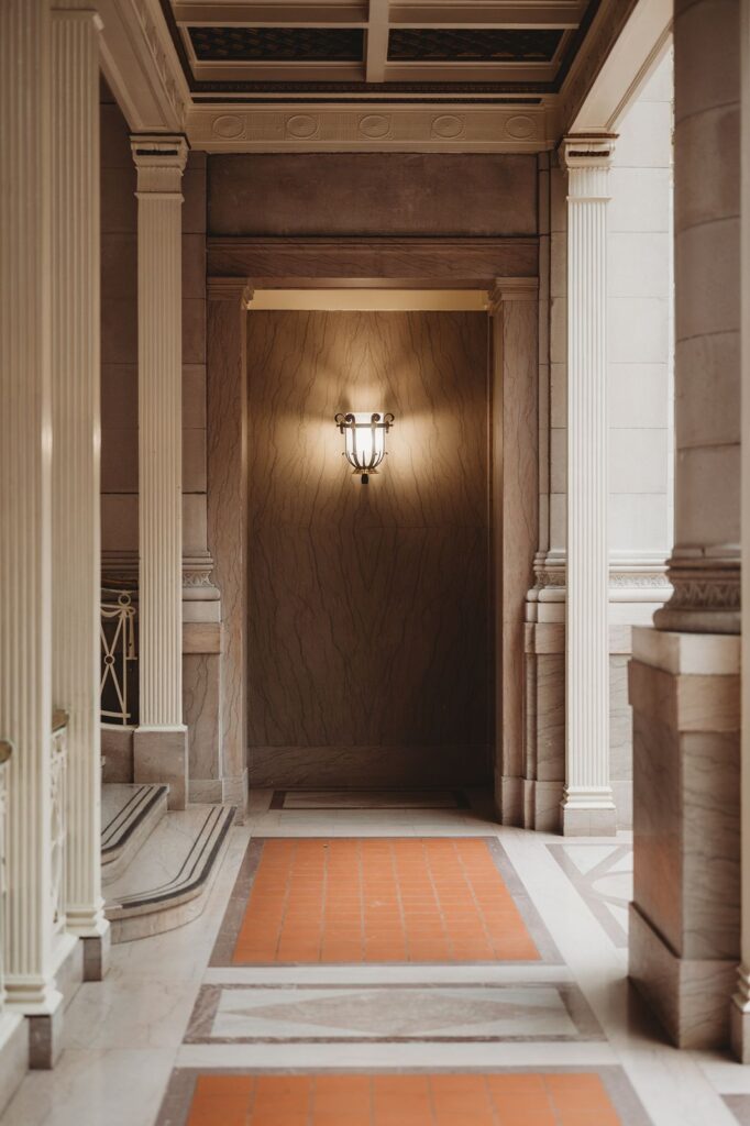 Architecture of Hartford City Hall